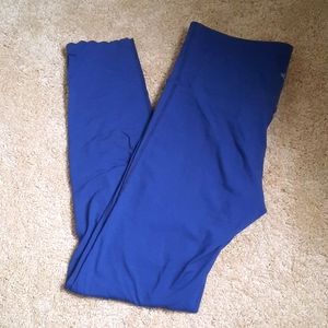 Scalloped Navy Blue Leggings Size Small